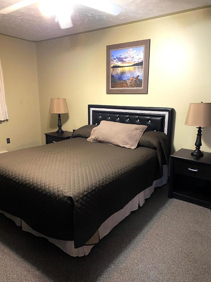 Manitoulin Inn Mindemoya Kültér fotó