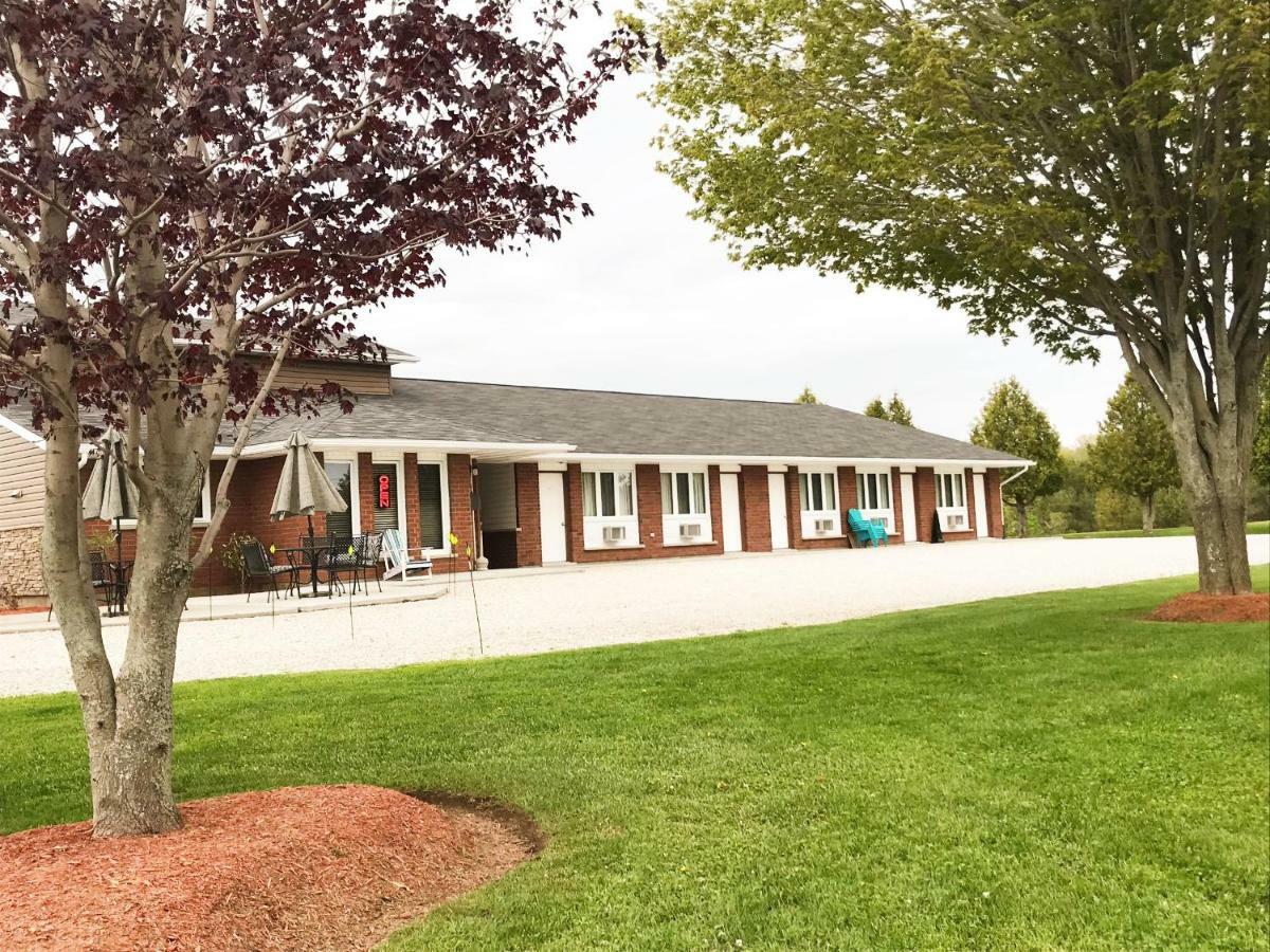 Manitoulin Inn Mindemoya Kültér fotó